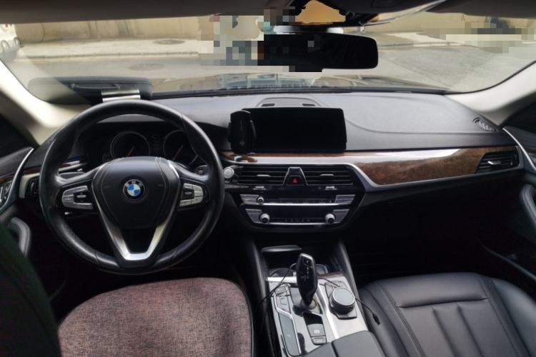 Used BMW 5 Series 2018 525Li Luxury Package Center Console