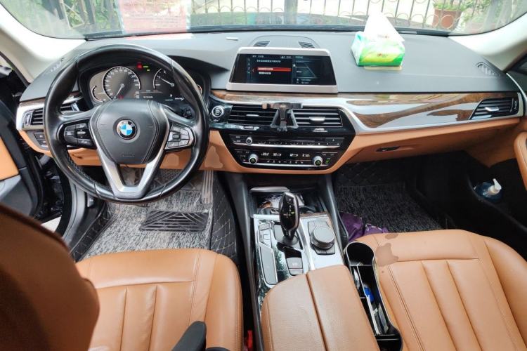 Used BMW 5 Series 2018 528Li Launch Special Edition Center Console