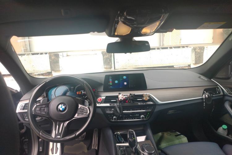 Used BMW 5 Series 2018 530i M Sport Package Center Console
