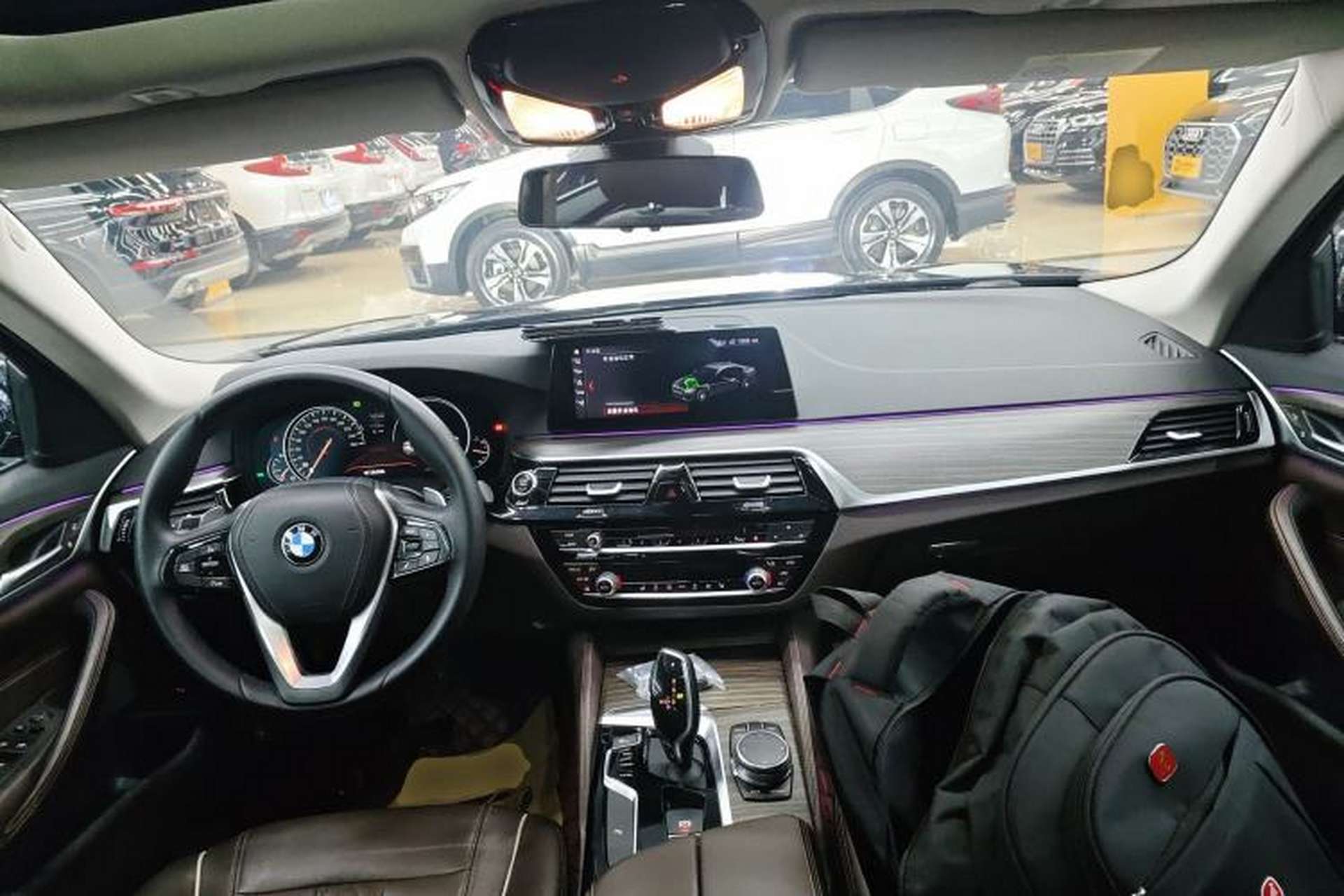 Used BMW 5 Series 2018 Facelifted 530Li xDrive Luxury Package Center Console