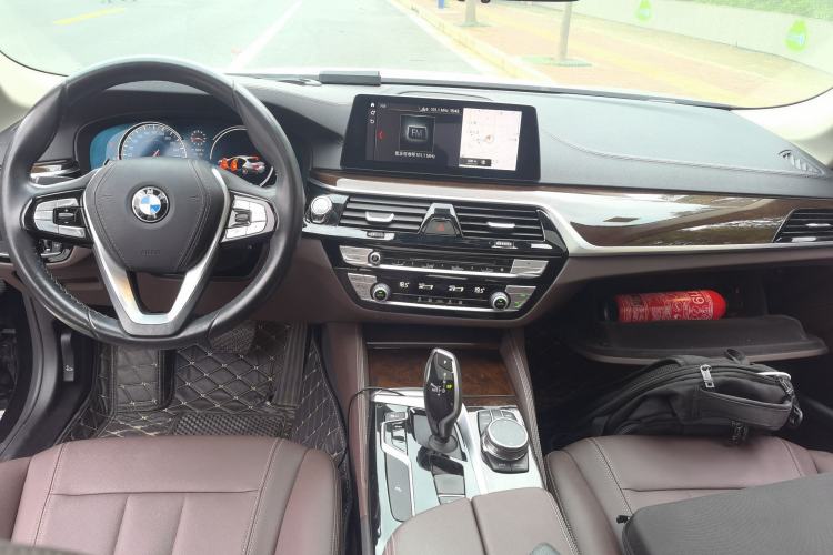 Used BMW 5 Series 2018 525Li Luxury Package Center Console