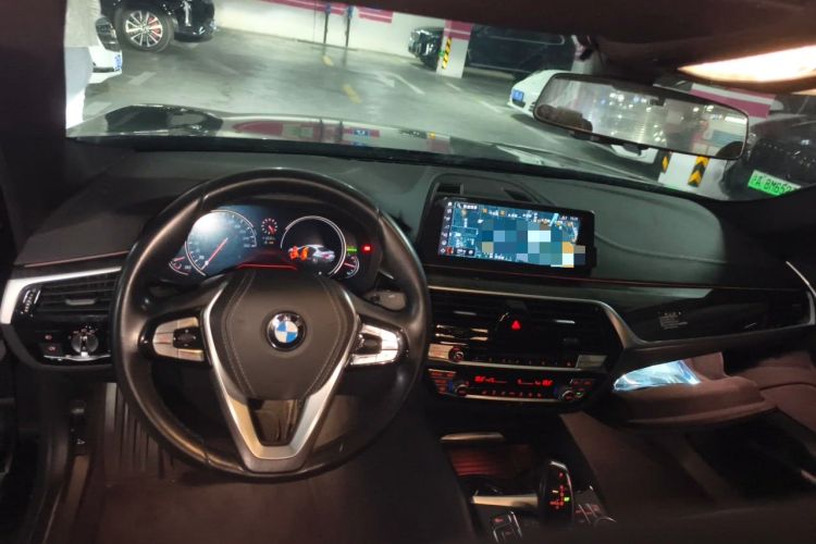 Used BMW 5 Series 2018 525Li M Sport Package Center Console