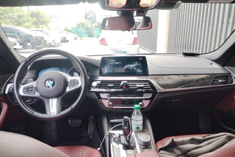Used BMW 5 Series 2018 Restyled 530Li Leading Edition M Sport Package Center Console