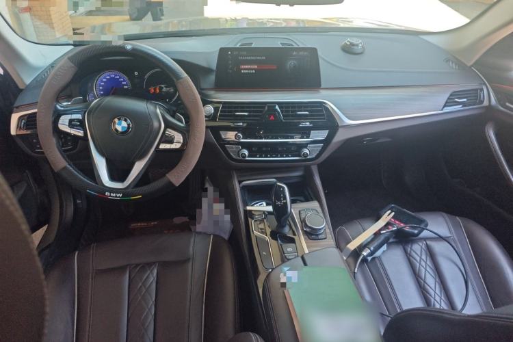 Used BMW 5 Series 2018 Revised Version 530Li Leading Edition Luxury Package Center Console