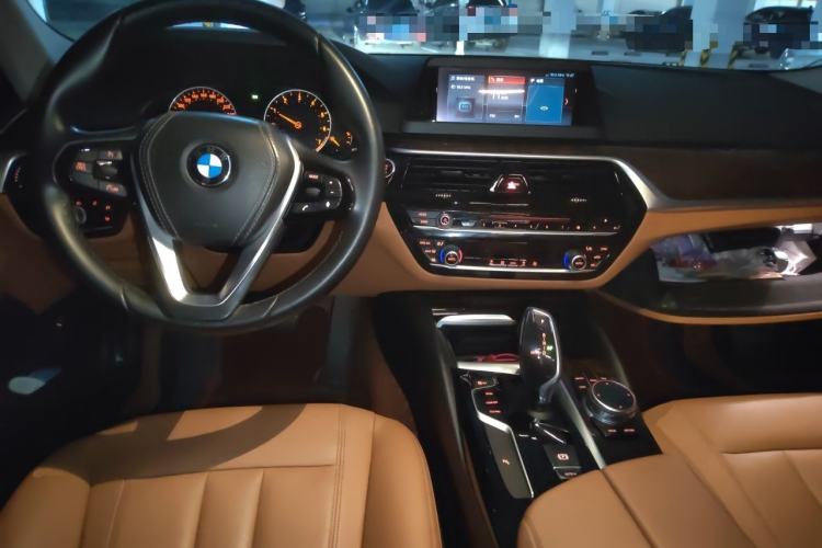Used BMW 5 Series 2018 528Li Launch Special Edition Center Console