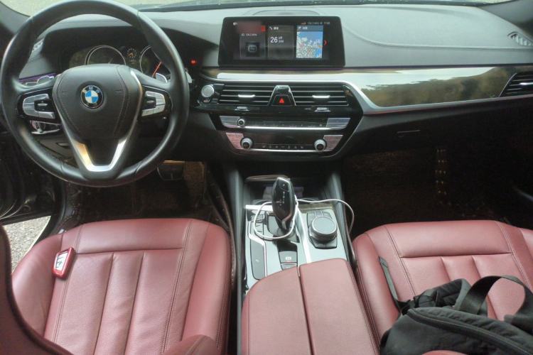 Used BMW 5 Series 2018 Restyled 530Li Leading Edition M Sport Package Center Console