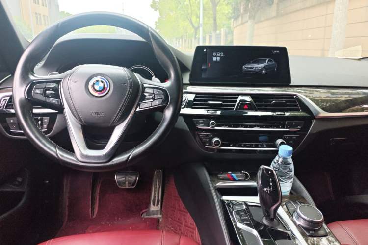 Used BMW 5 Series 2018 Restyled 530Li Leading Edition M Sport Package Center Console