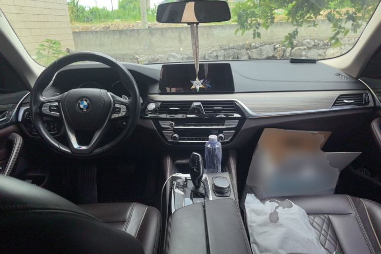 Used BMW 5 Series 2018 Revised Version 530Li Leading Edition Luxury Package Center Console