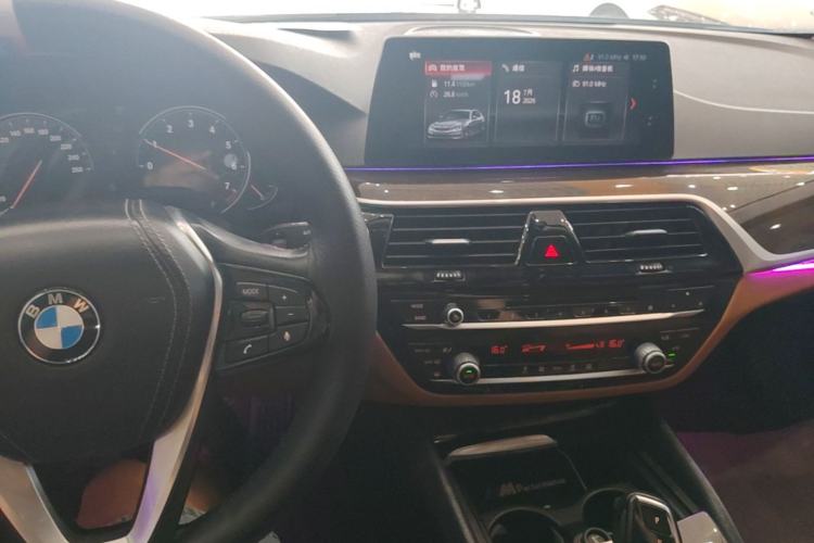 Used BMW 5 Series 2018 528Li Launch Special Edition Center Console