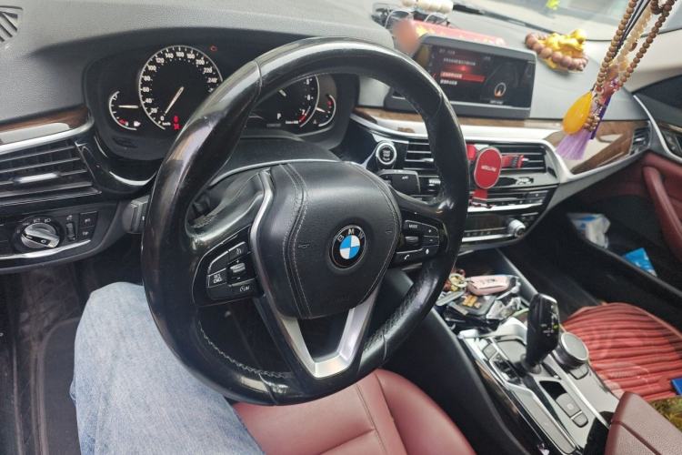 Used BMW 5 Series 2018 528Li Launch Special Edition Center Console