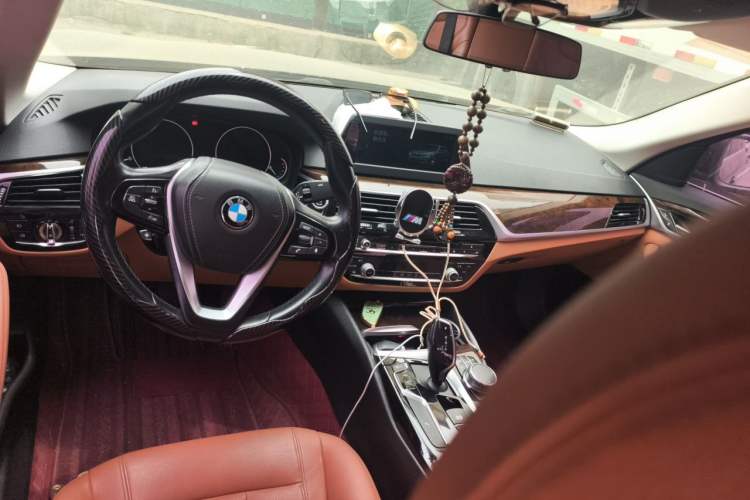 Used BMW 5 Series 2018 528Li Launch Special Edition Center Console