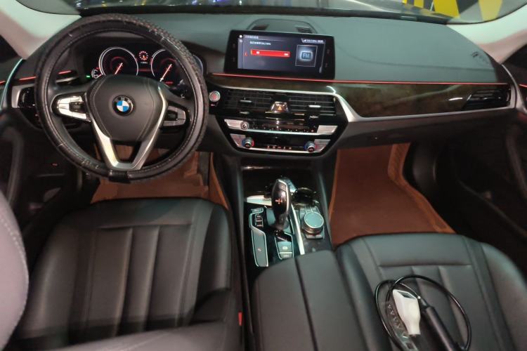 Used BMW 5 Series 2018 525Li Luxury Package Center Console