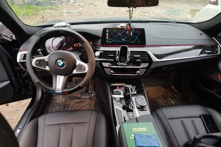 Used BMW 5 Series 2018 525Li M Sport Package Center Console
