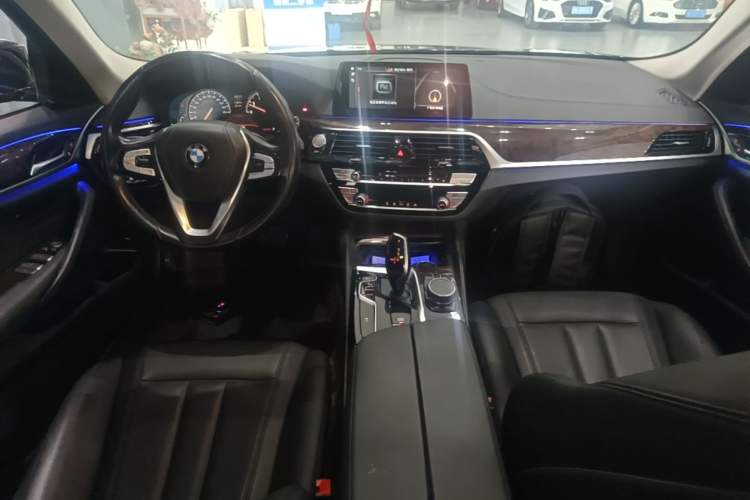 Used BMW 5 Series 2018 525Li Luxury Package Center Console