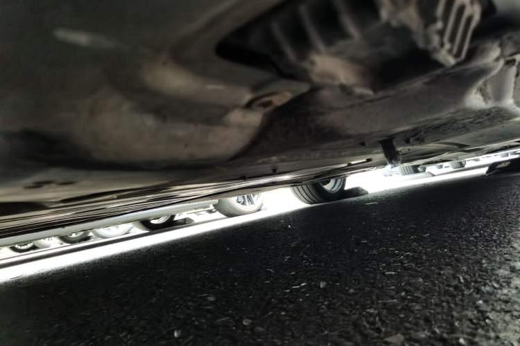 Used BMW 5 Series 2018 530Li Leading Model M Sport Package Chassis Front Left