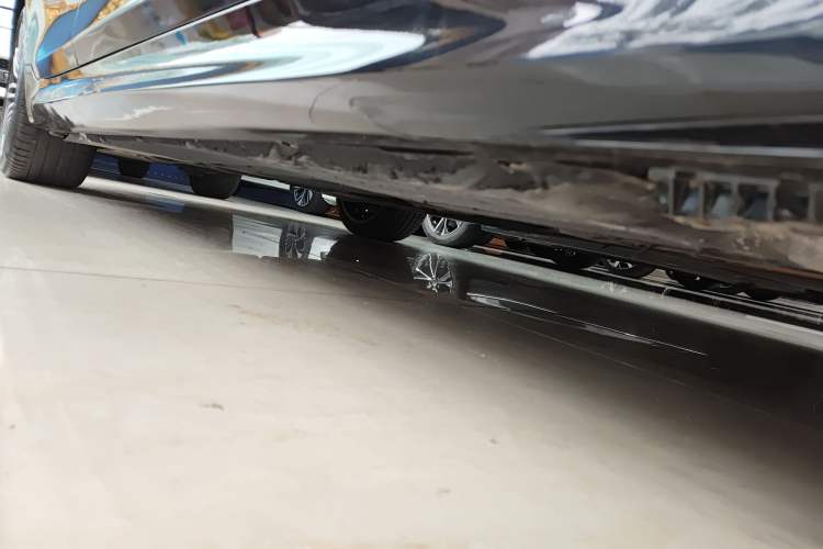 Used BMW 5 Series 2018 Restyled 530Li Leading Edition M Sport Package Chassis Front Right