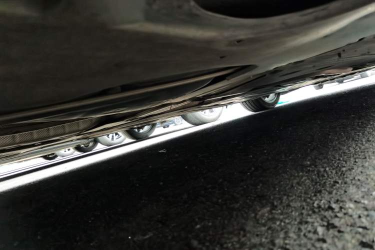 Used BMW 5 Series 2018 530Li Leading Model M Sport Package Chassis Rear Right