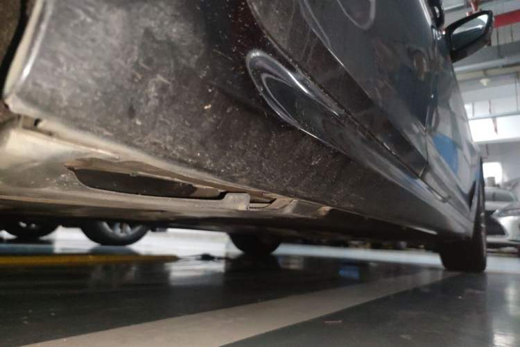 Used BMW 5 Series 2018 525Li M Sport Package Chassis Rear Right