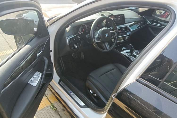 Used BMW 5 Series 2018 525Li M Sport Package Driver Seat