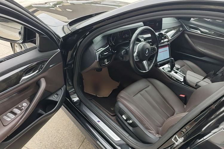 Used BMW 5 Series 2018 525Li M Sport Package Driver Seat