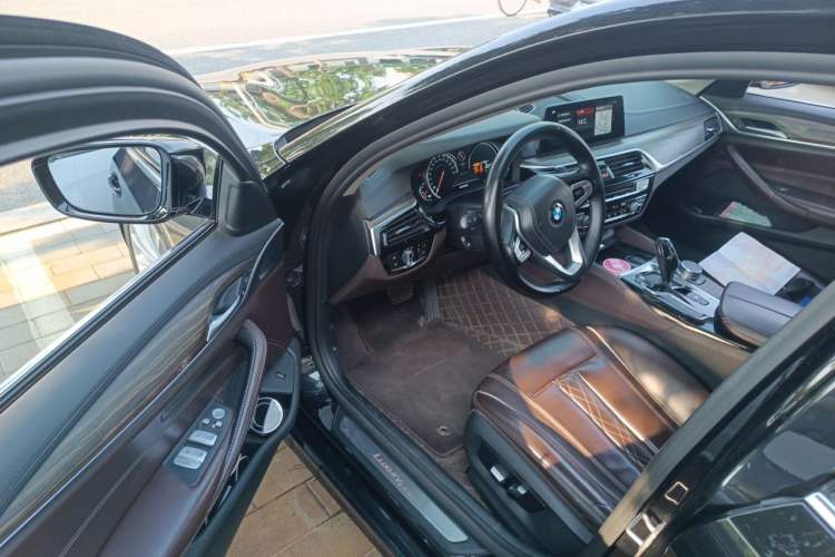 Used BMW 5 Series 2018 Revised Version 530Li Leading Edition Luxury Package Driver Seat