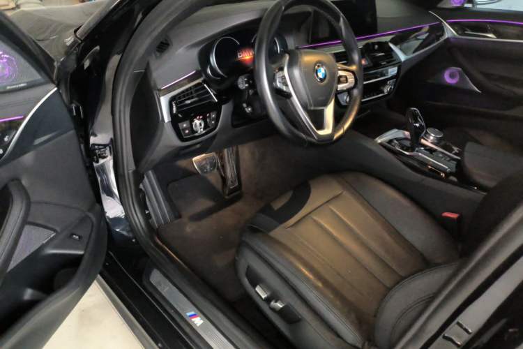 Used BMW 5 Series 2018 525Li M Sport Package Driver Seat