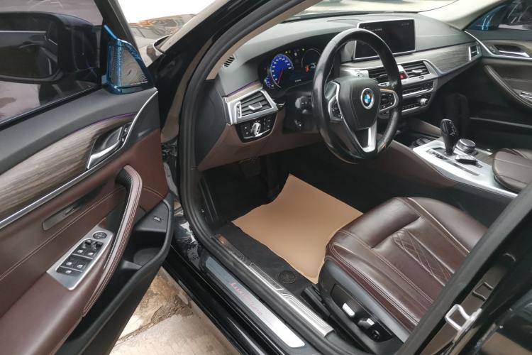 Used BMW 5 Series 2018 530Li Leading Edition Luxury Package Driver Seat