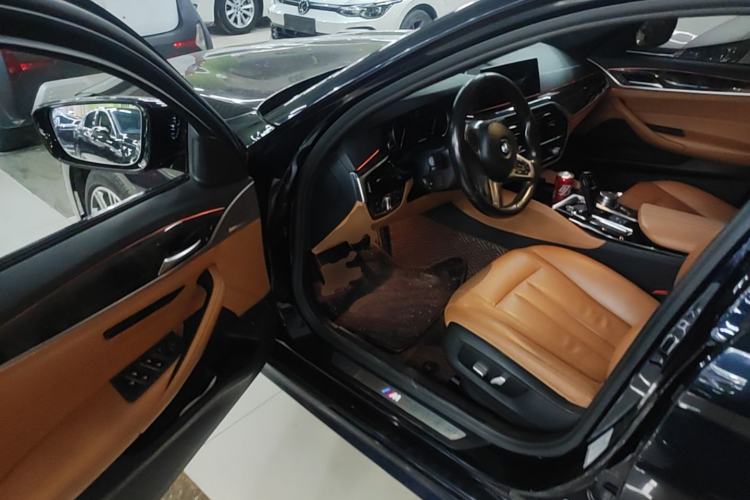 Used BMW 5 Series 2018 530Li Leading Model M Sport Package Driver Seat