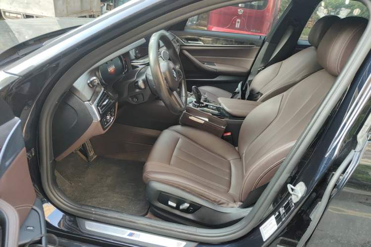 Used BMW 5 Series 2018 525Li M Sport Package Driver Seat