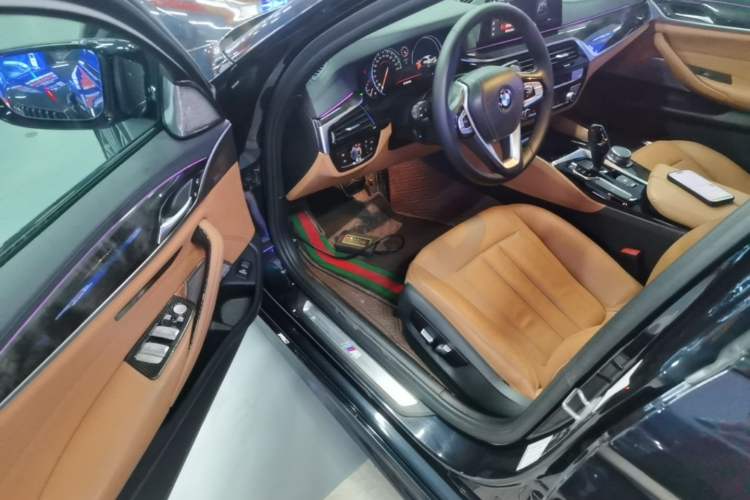 Used BMW 5 Series 2018 Restyled 530Li Leading Edition M Sport Package Driver Seat