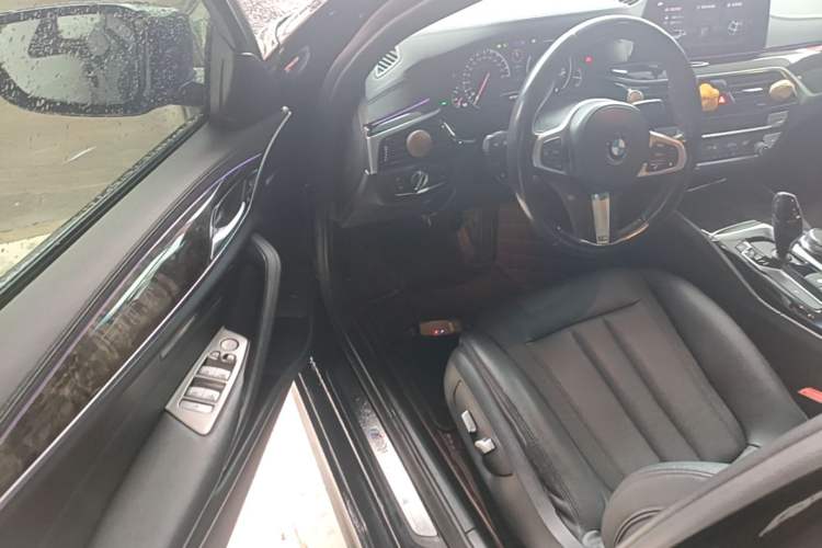Used BMW 5 Series 2018 525Li M Sport Package Driver Seat