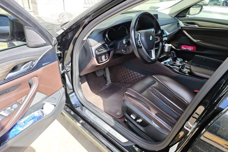 Used BMW 5 Series 2018 Revised Version 530Li Leading Edition Luxury Package Driver Seat