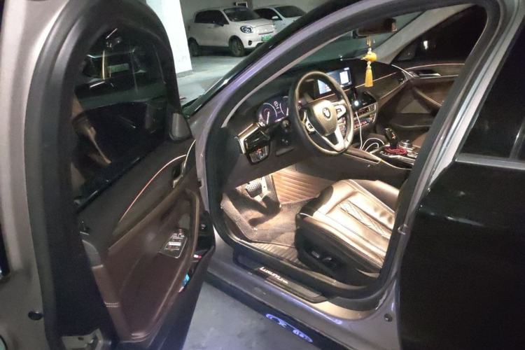 Used BMW 5 Series 2018 Facelifted 530Li Luxury Edition Premium Package Driver Seat