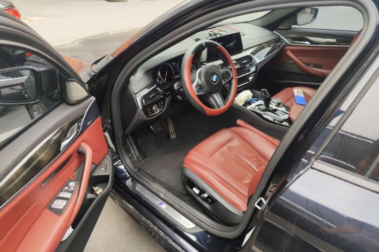 Used BMW 5 Series 2018 Restyled 530Li Luxury Edition M Sport Package Driver Seat