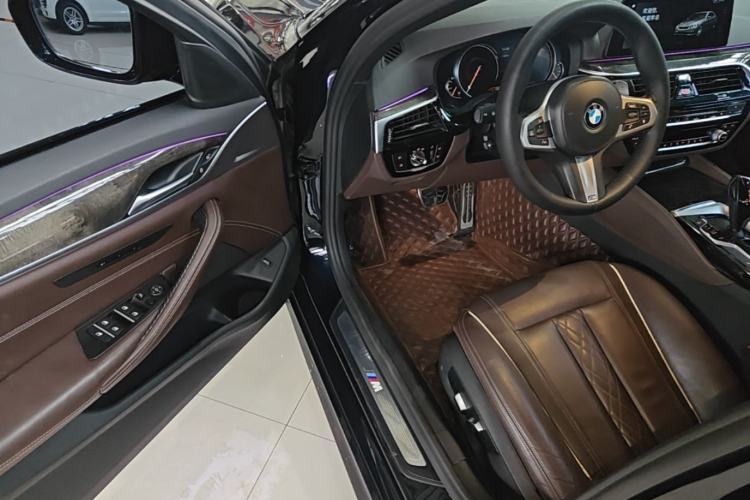 Used BMW 5 Series 2018 530Li xDrive M Sport Package Driver Seat
