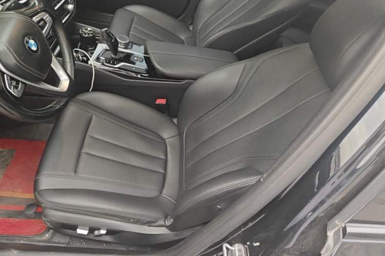 Used BMW 5 Series 2018 525Li M Sport Package Driver Seat