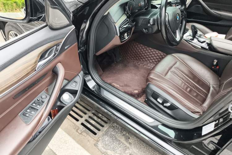 Used BMW 5 Series 2018 530Li Luxury Edition Premium Package Driver Seat