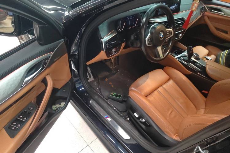 Used BMW 5 Series 2018 525i M Sport Package Driver Seat