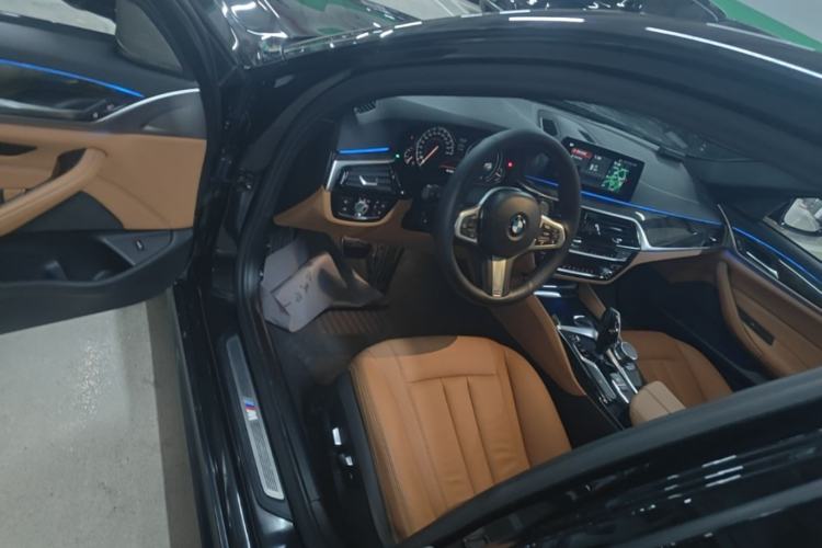 Used BMW 5 Series 2018 530Li xDrive M Sport Package Driver Seat