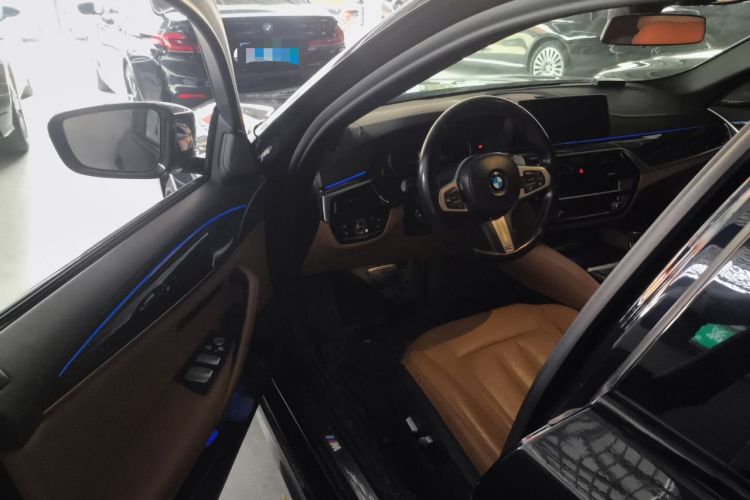 Used BMW 5 Series 2018 530Li Leading Model M Sport Package Driver Seat