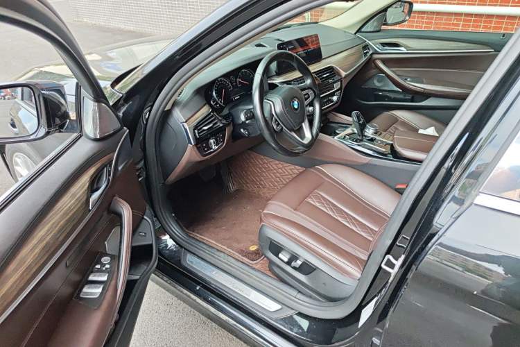 Used BMW 5 Series 2018 Revised Version 530Li Leading Edition Luxury Package Driver Seat