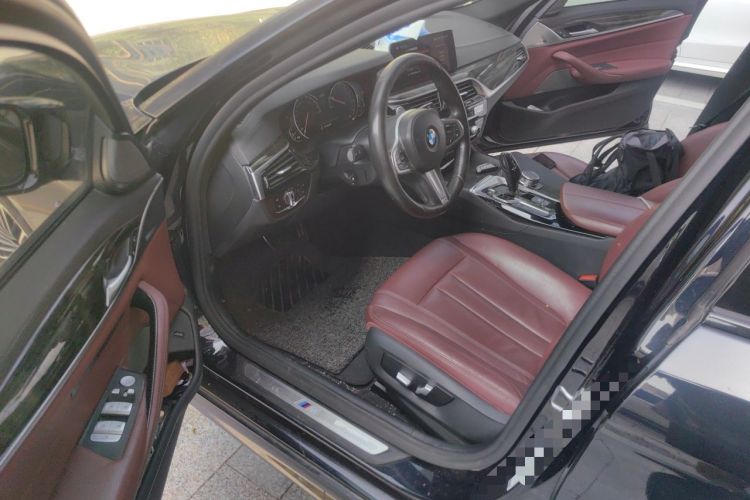 Used BMW 5 Series 2018 Restyled 530Li Leading Edition M Sport Package Driver Seat
