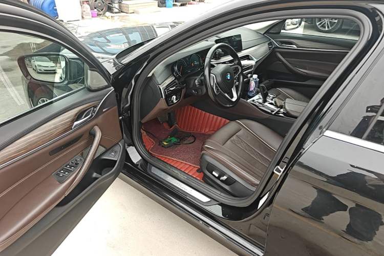Used BMW 5 Series 2018 530Li Luxury Edition Premium Package Driver Seat