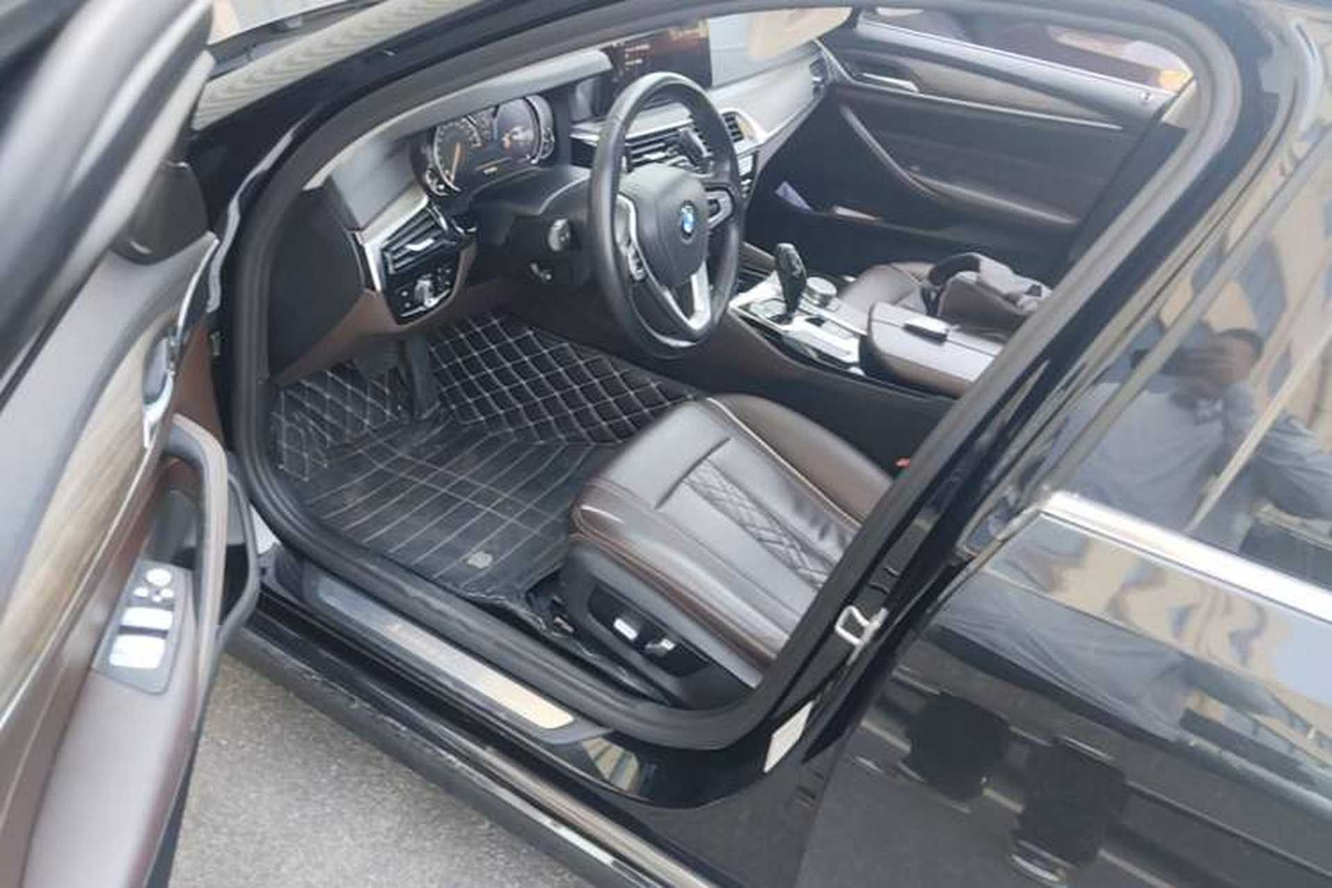 Used BMW 5 Series 2018 530Li Leading Edition Luxury Package Driver Seat