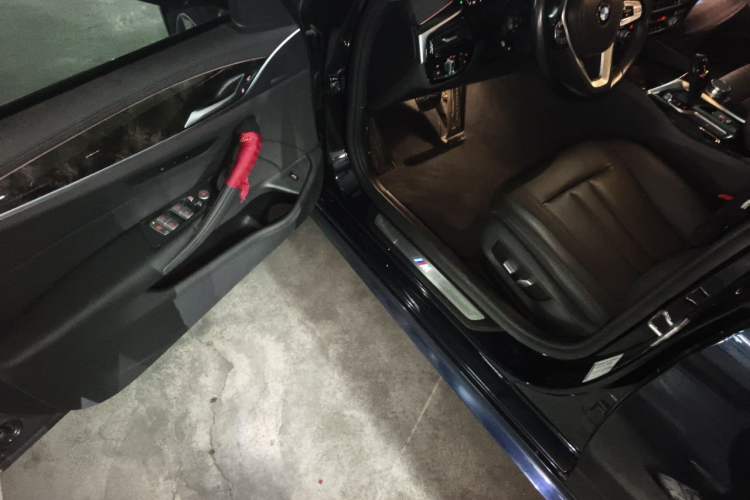 Used BMW 5 Series 2018 525Li M Sport Package Driver Seat