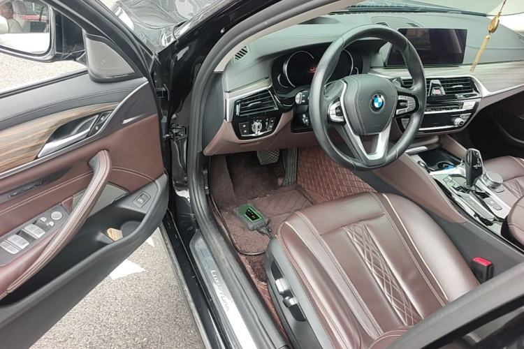 Used BMW 5 Series 2018 Facelifted 530Li Luxury Edition Premium Package Driver Seat