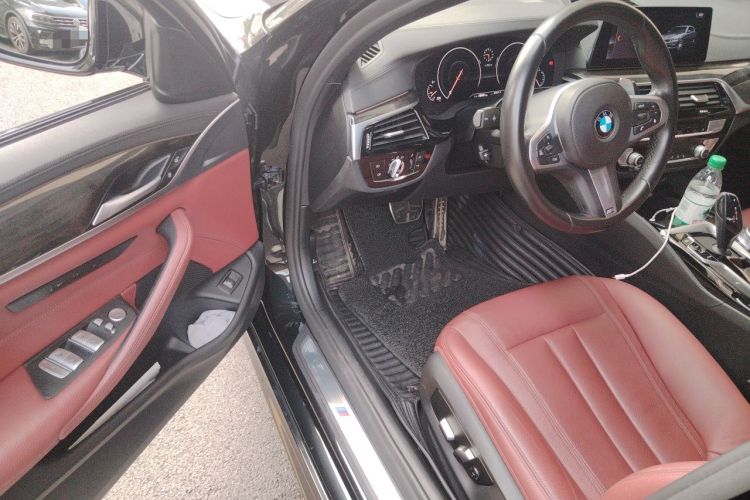 Used BMW 5 Series 2018 Restyled 530Li Leading Edition M Sport Package Driver Seat