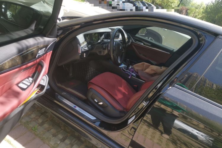 Used BMW 5 Series 2018 Restyled 530Li Leading Edition M Sport Package Driver Seat