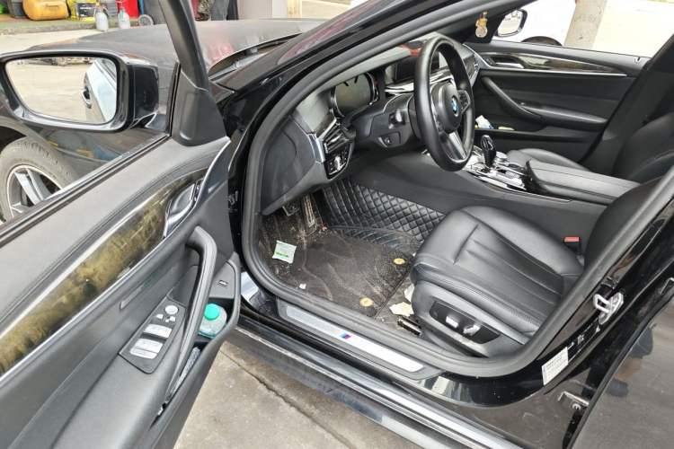 Used BMW 5 Series 2018 525Li M Sport Package Driver Seat