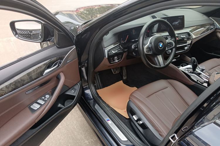Used BMW 5 Series 2018 525Li M Sport Package Driver Seat